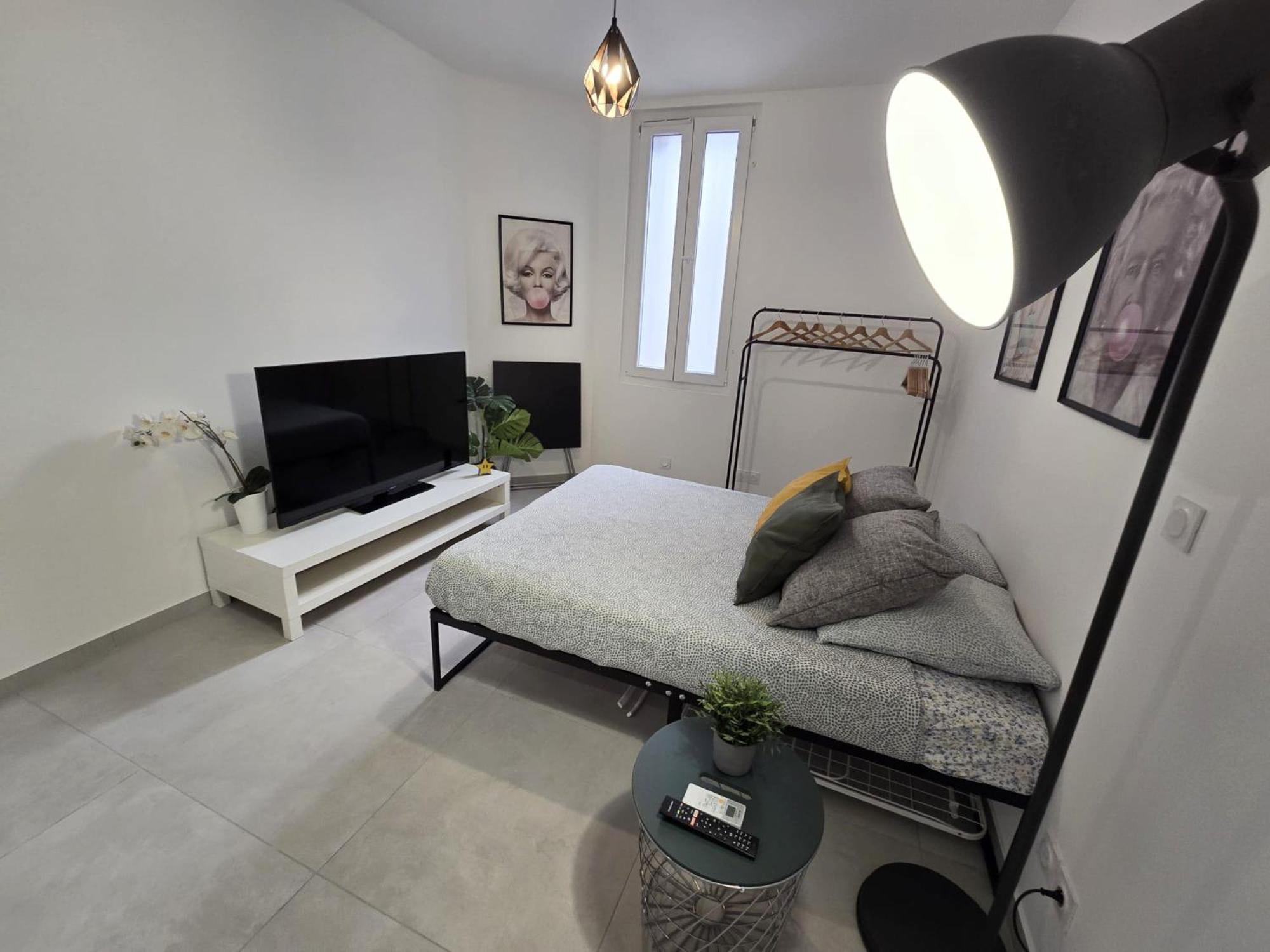 Gregbnb - Studio 22M2 - Climatise -10Min Gare - 1 Toulon Exterior photo