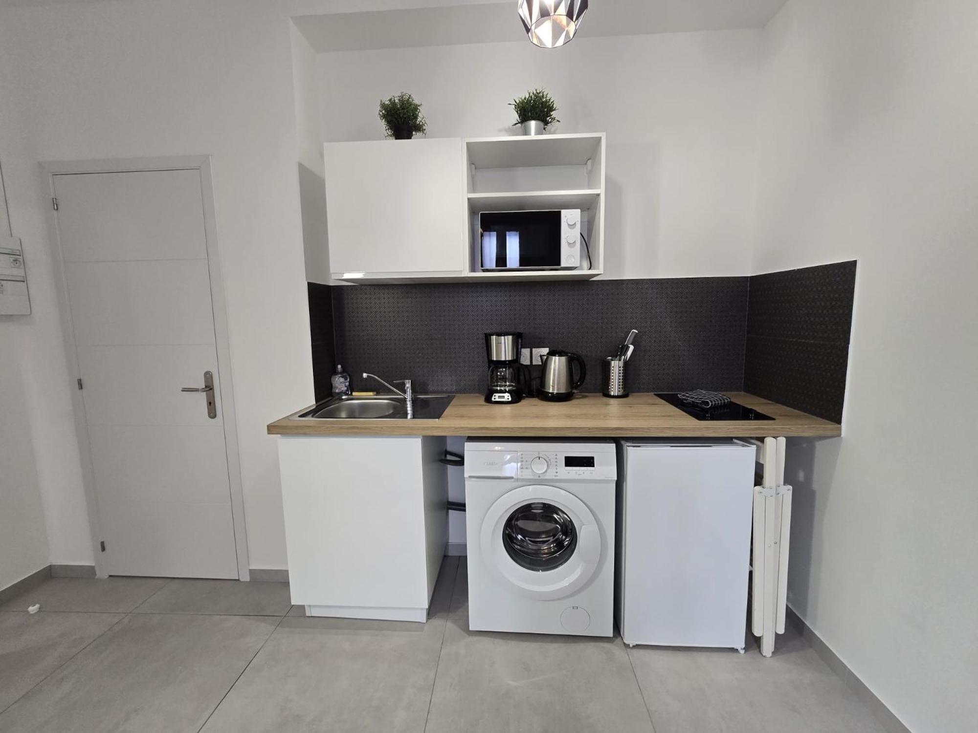Gregbnb - Studio 22M2 - Climatise -10Min Gare - 1 Toulon Exterior photo